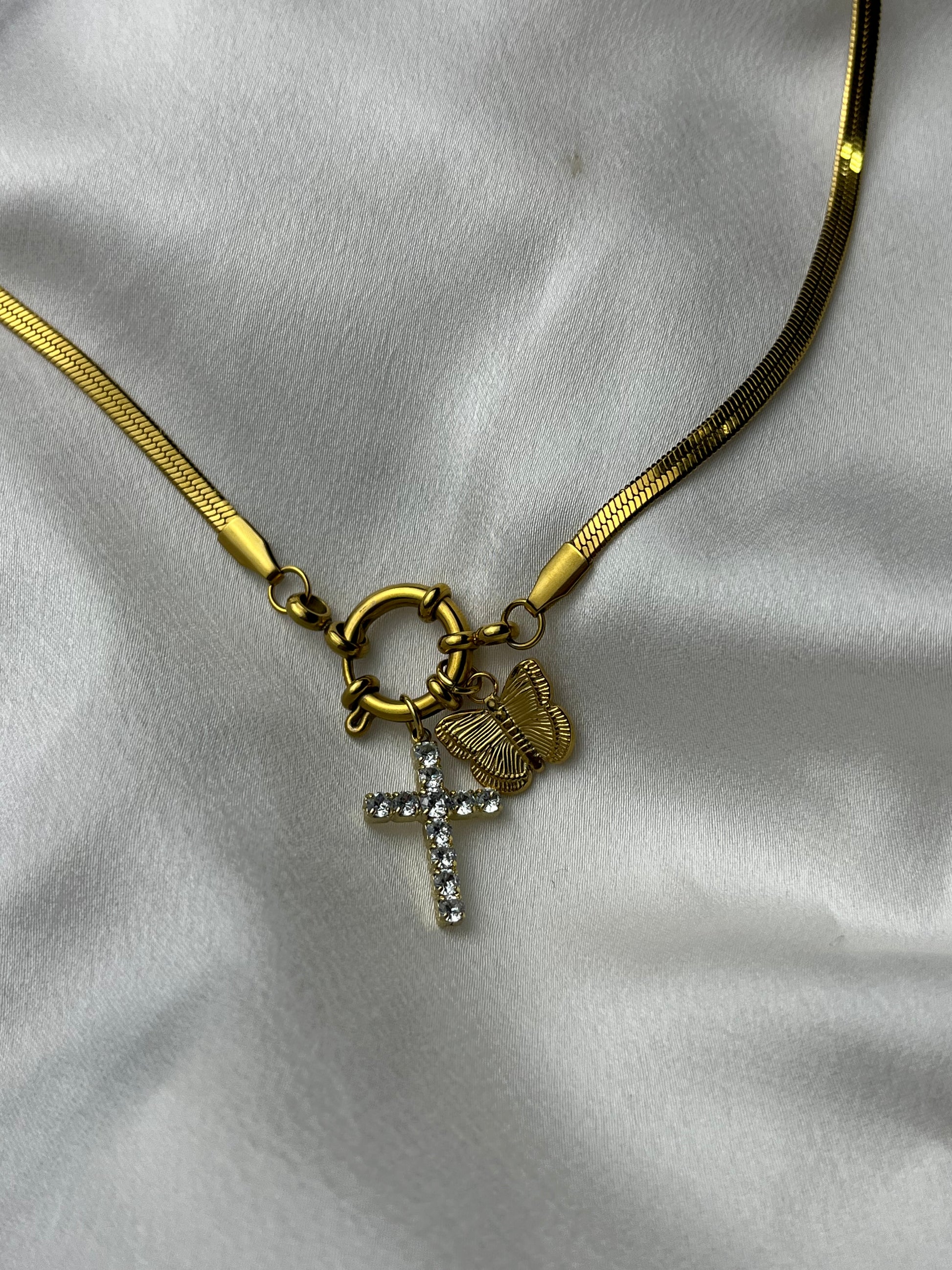 COLLANA LIBERA