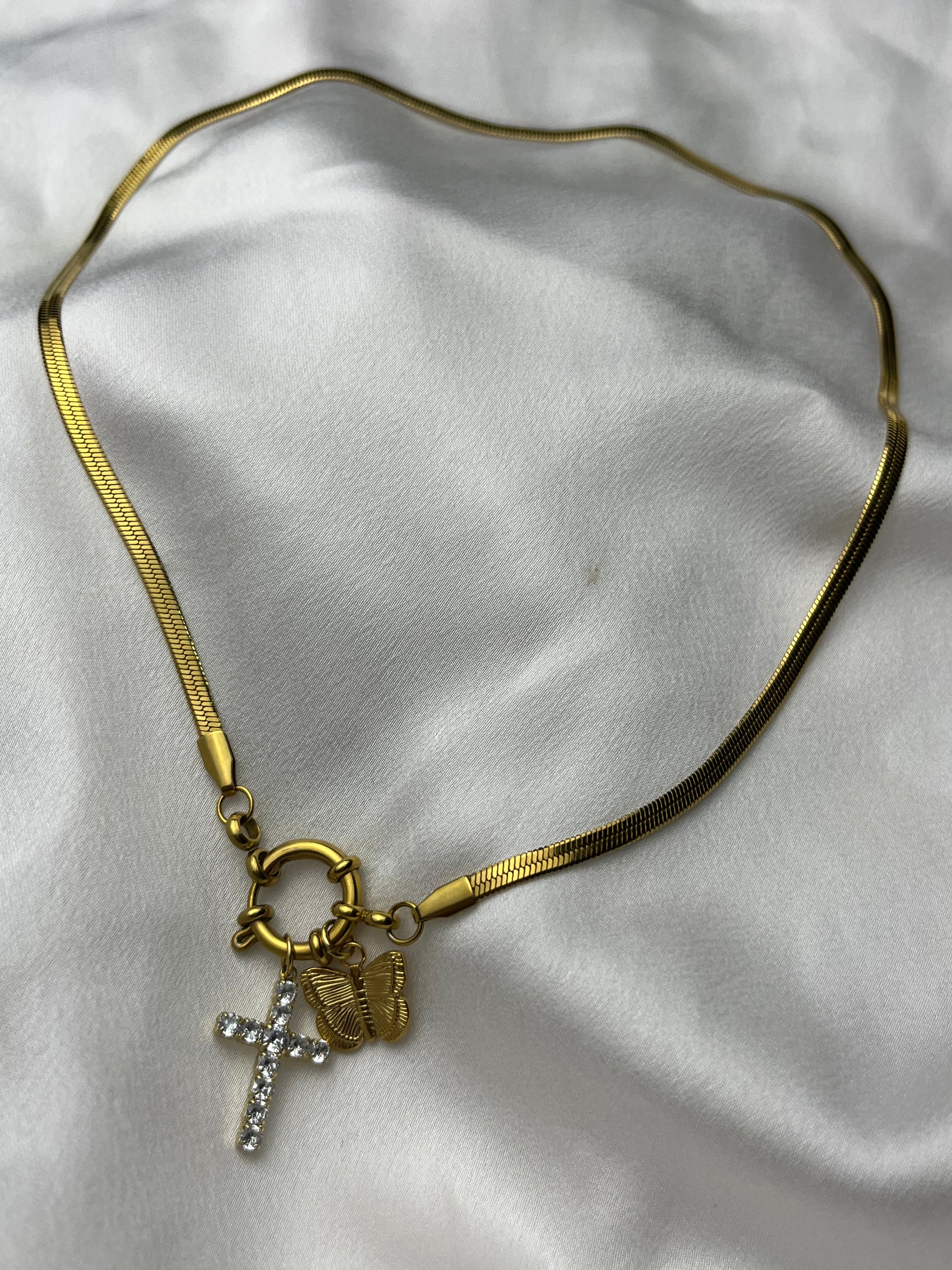 COLLANA LIBERA